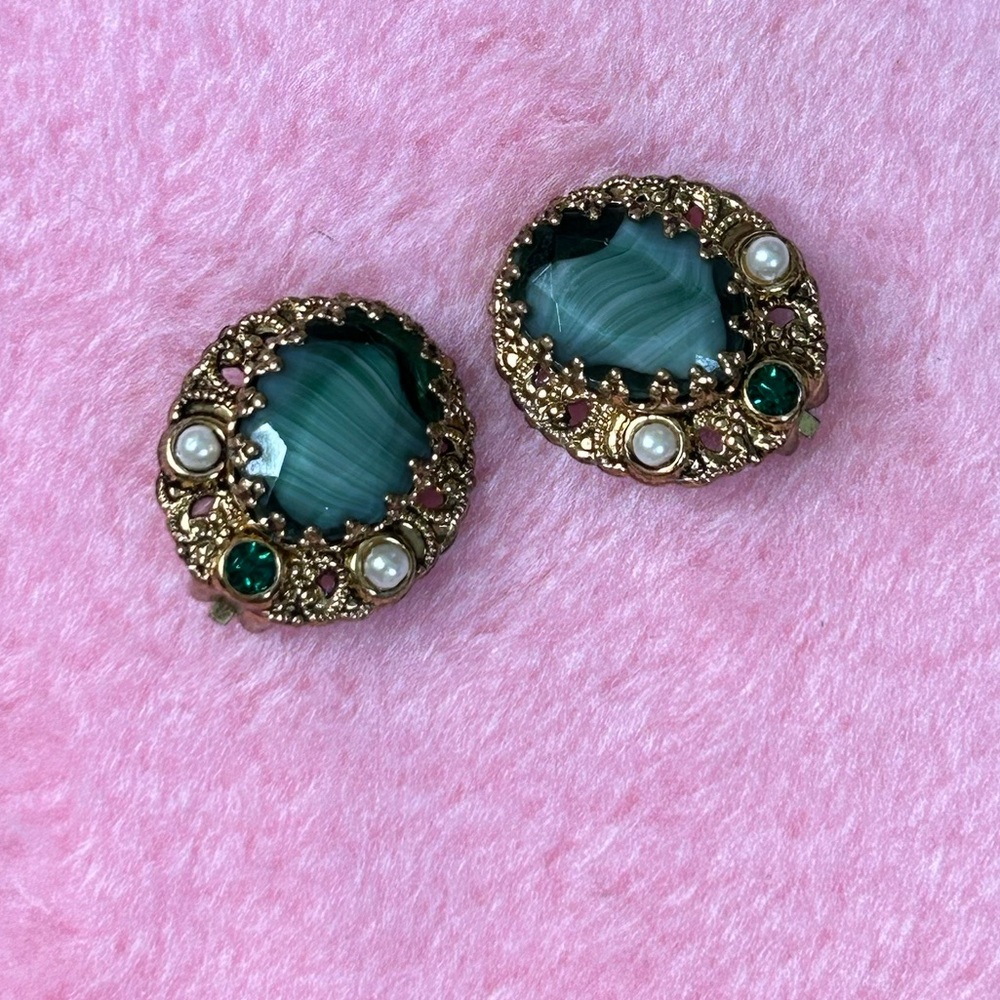 West Germany 1950-60’s Vintage Gold Clip On Filigree Earrings - Picture 2 of 9